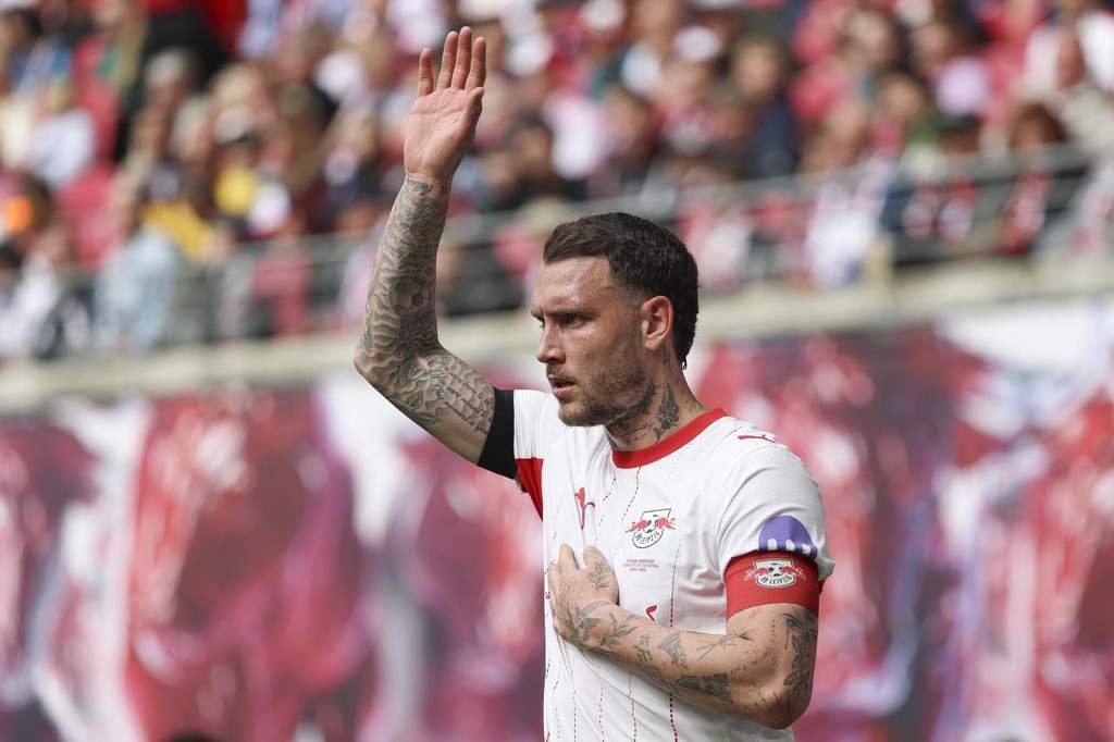 Bournemouth Favourites to Sign Leipzig Captain David Raum