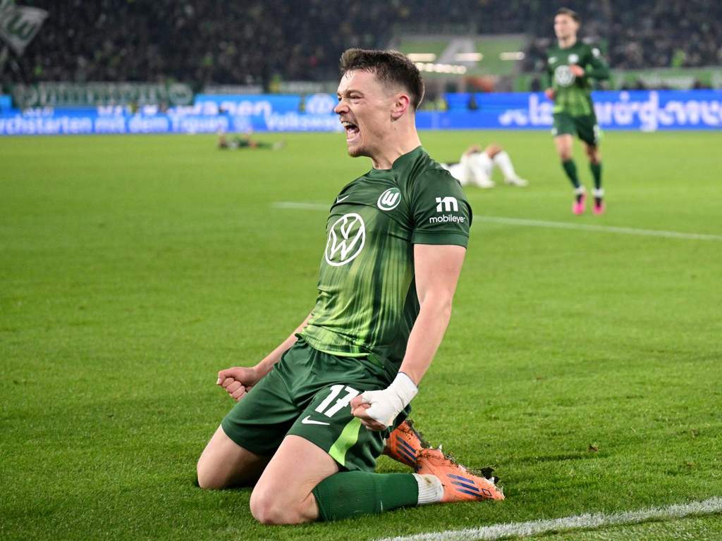 Dženan Pejčinović Wins Wolfsburg Player of the Season Award
