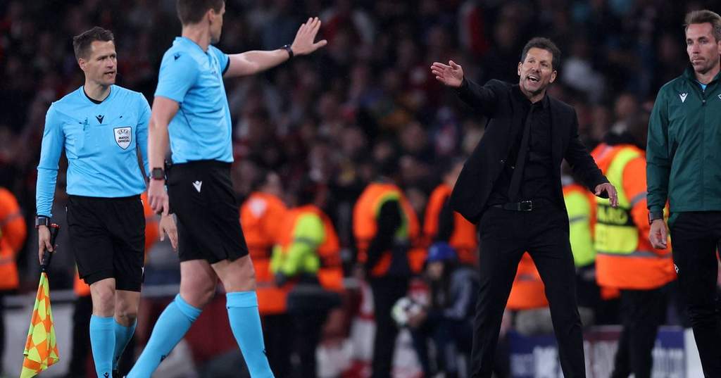 Daniel Siebert Appointed to Referee PSG vs Arsenal UCL Final