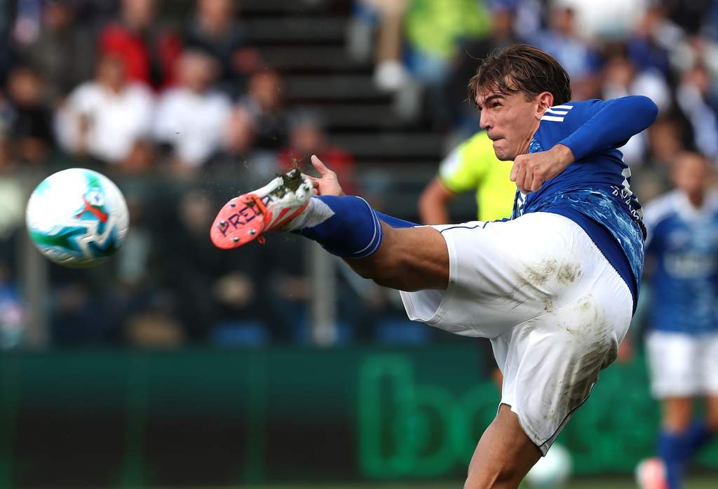 Nico Paz Hesitant Over Real Madrid Return Following Como Success