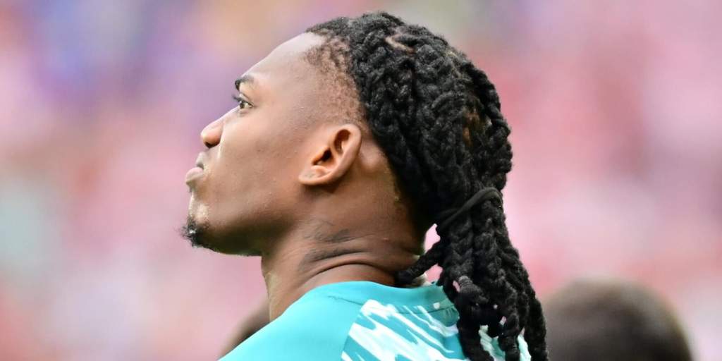 Rafael Leao Greenlights Premier League Move as Tottenham Eyes Milan Star